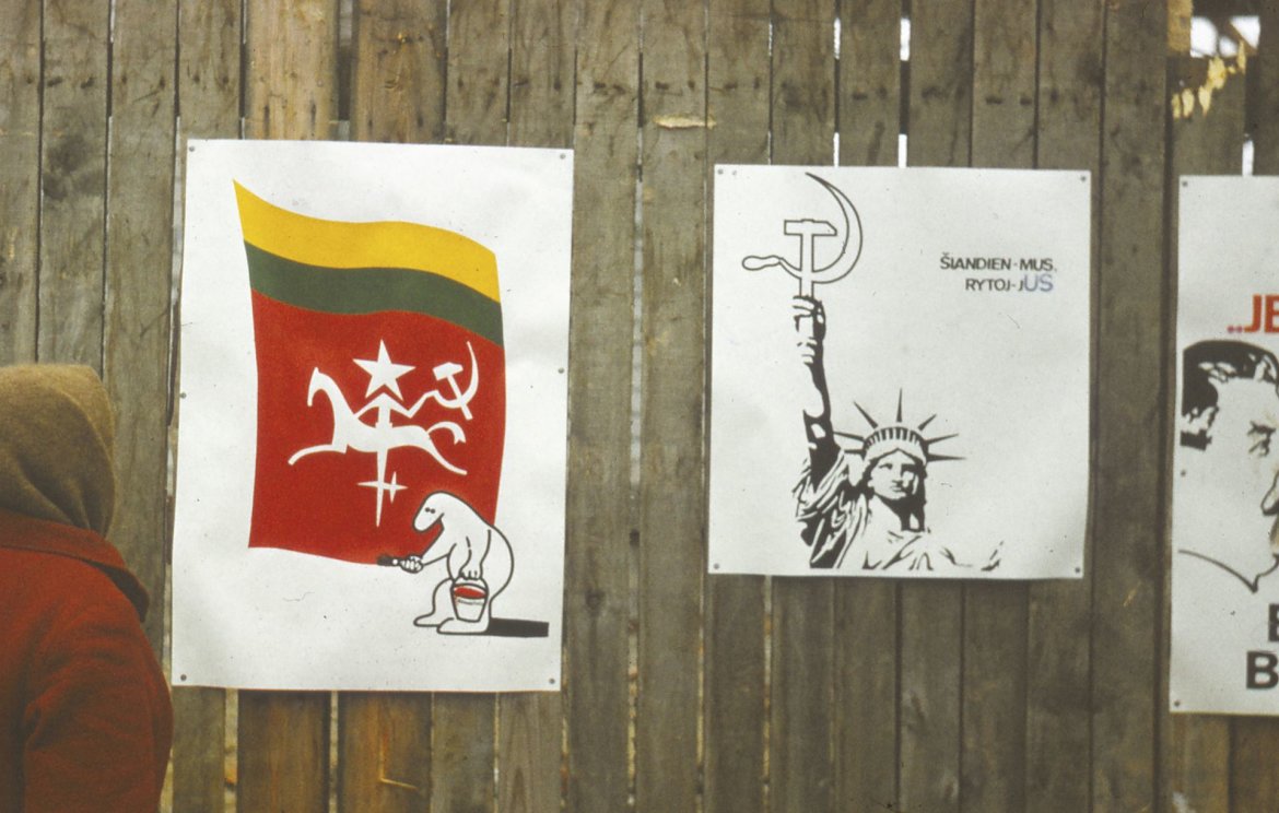 Karikatūros. Vilnius, 1991 m. žiema. Kauno miesto muziejaus fondai