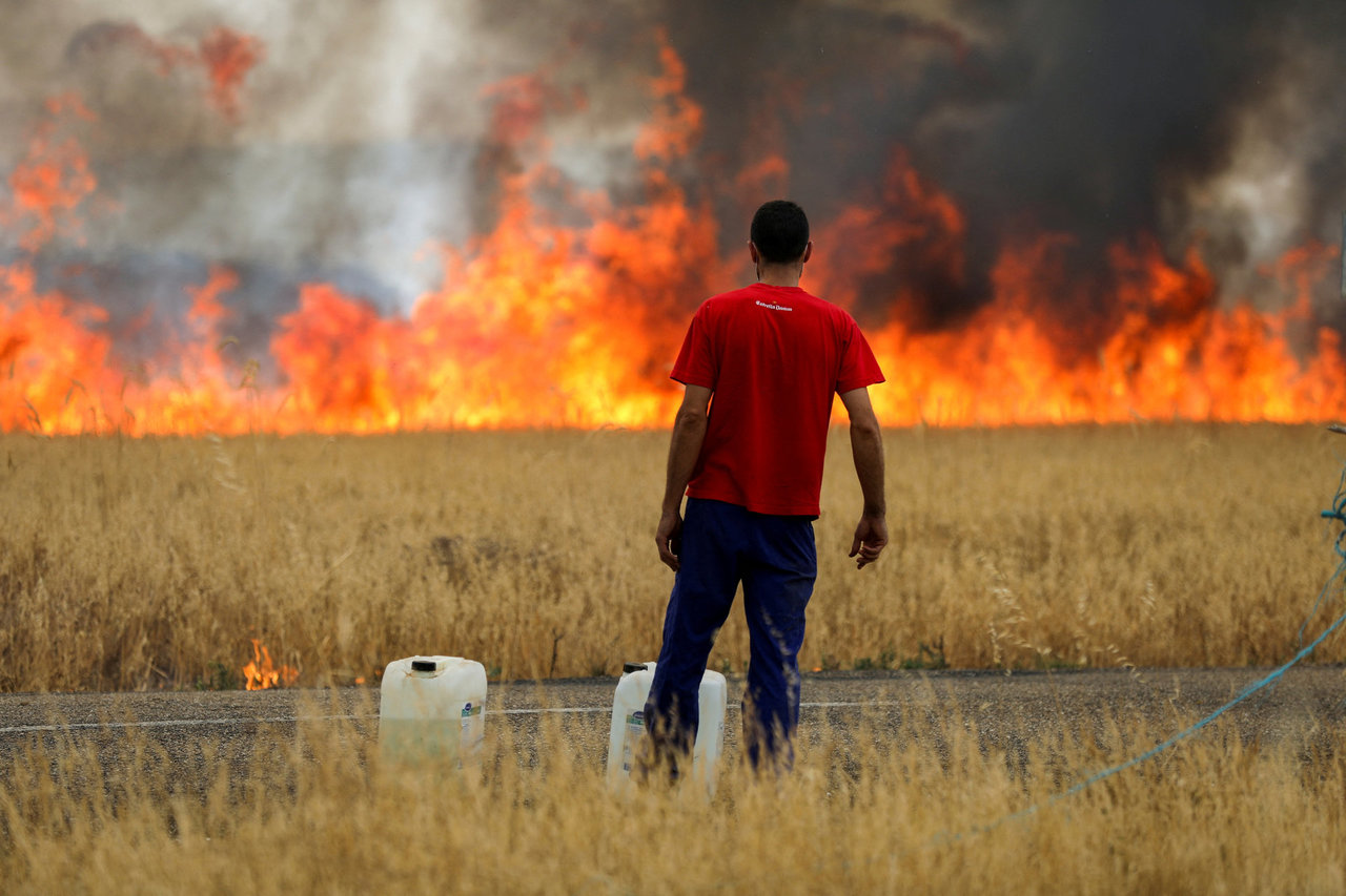 Ispanijoje dėl didelio gamtinio gaisro evakuota 1 500 žmonių