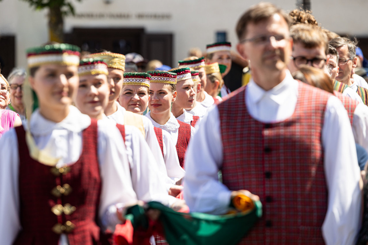 Kalnų parko estradoje Vilniuje – Ansamblių vakaras „Gyvybės medis“