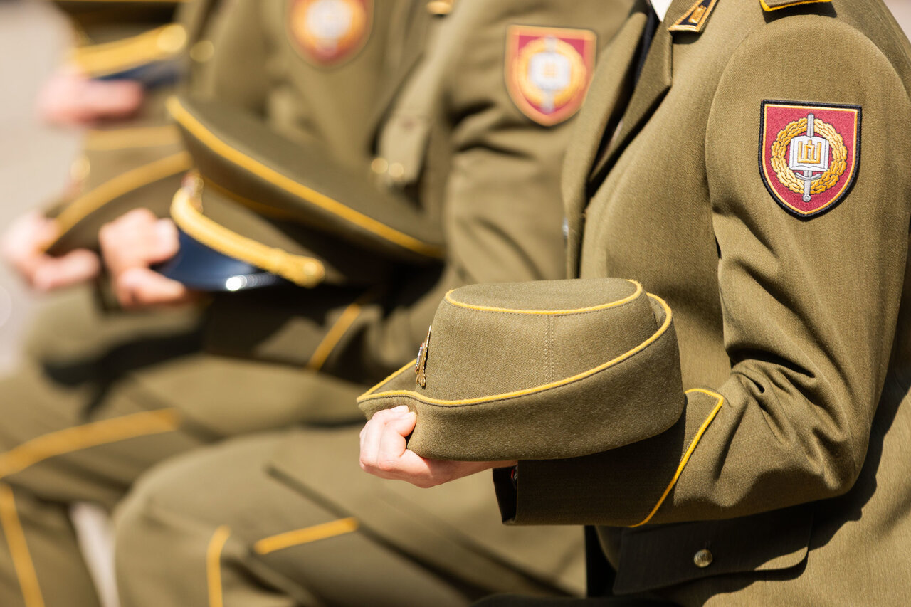 Teismas kariūno pa&scaron;alinimą i&scaron; Karo akademijos už neblaivumą pripažino teisėtu