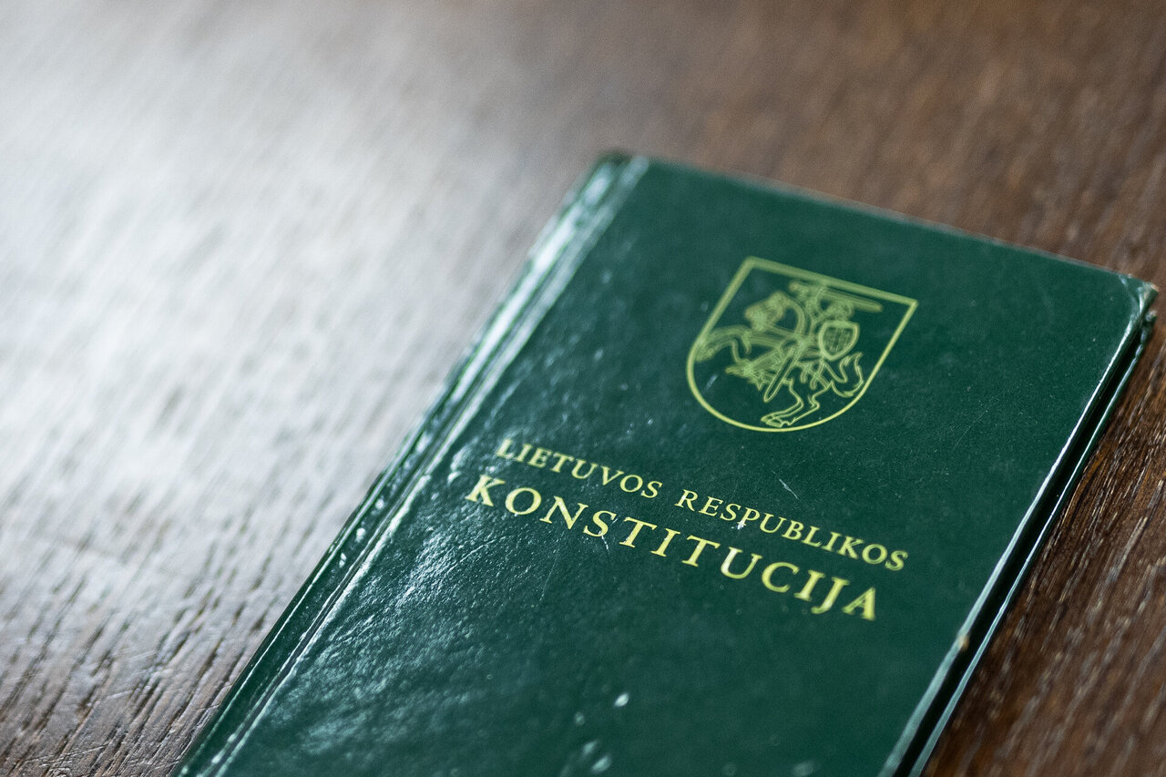 Opozicija – už diskusiją keisti Konstituciją dėl branduolinio ginklo dislokavimo