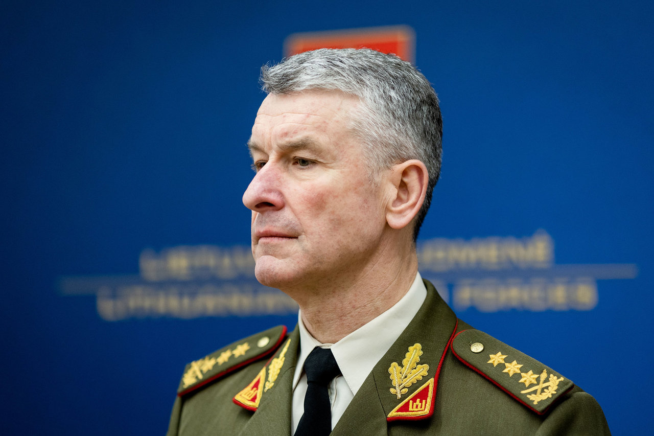 Lietuvos kariuomenės vadui siūloma nustatyti specialų karinį laipsnį