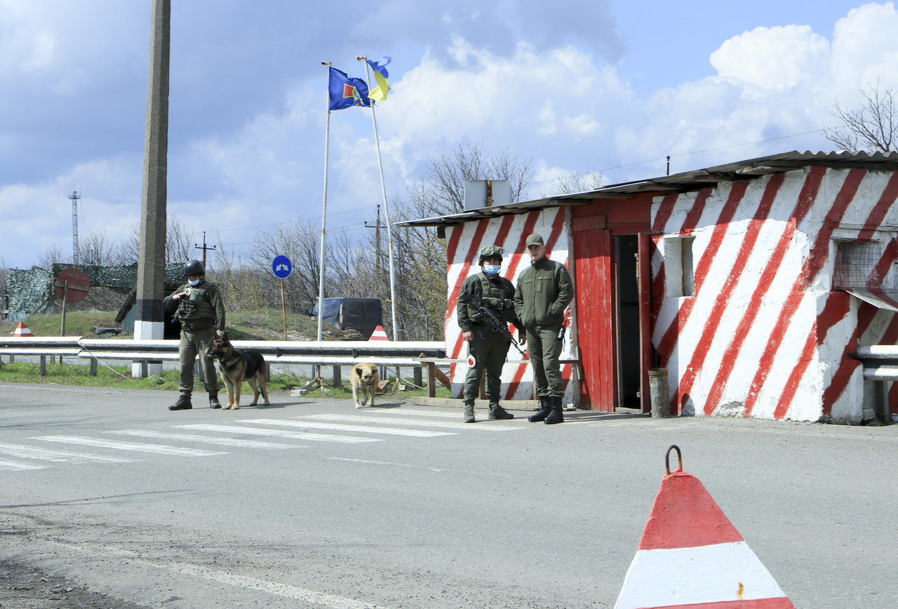 Lietuvos Seimas paragino Rusiją nutraukti provokacinius veiksmus prie Ukrainos sienos