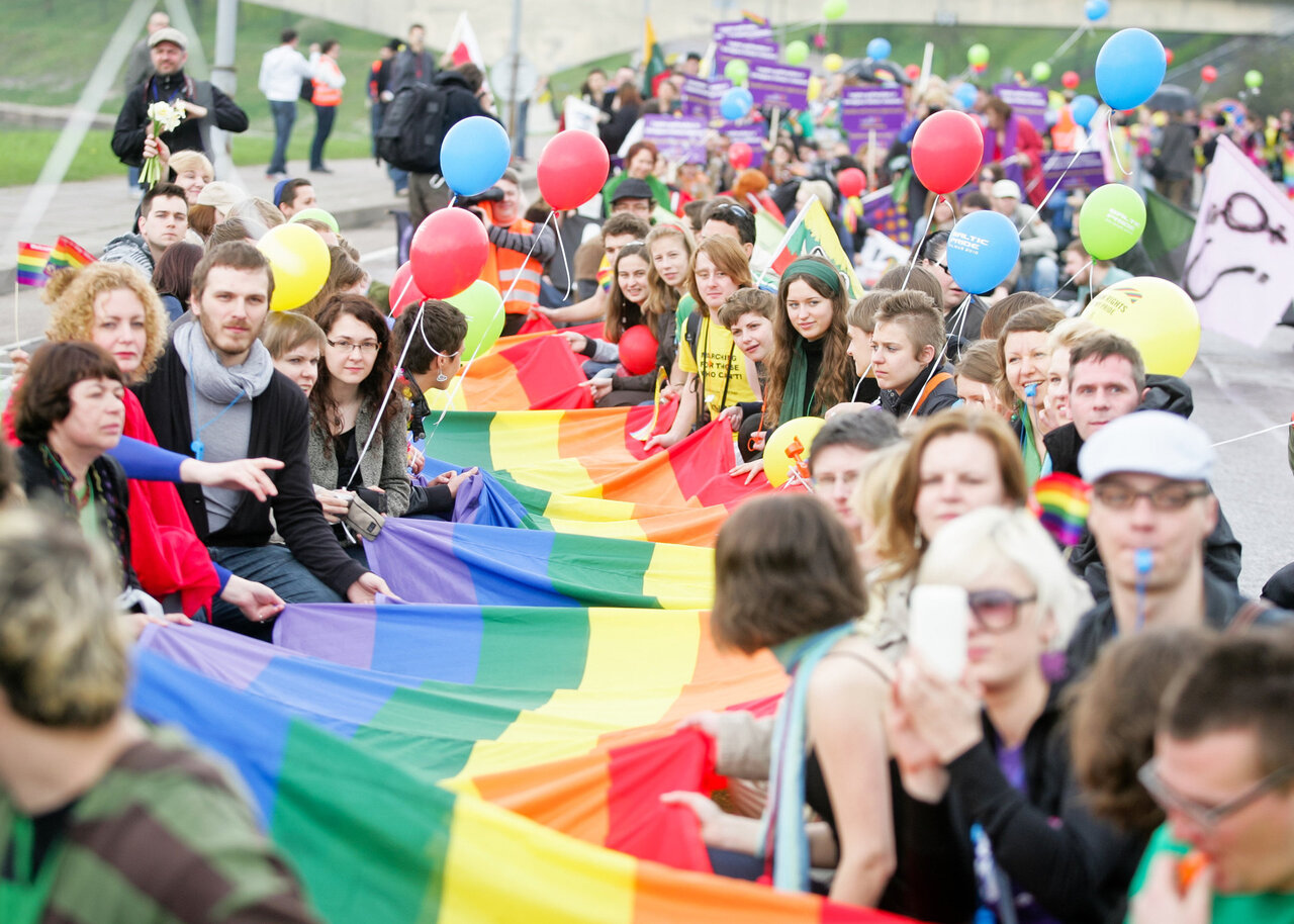 Lietuva LGBTIQ teisių reitinge smuktelėjo