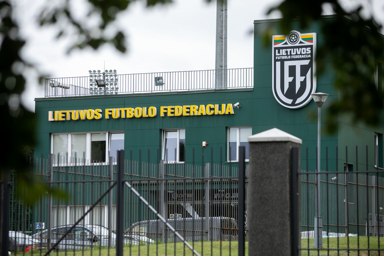 Глава комитета Сейма Маяускас: Федерации футбола Литвы требуется прямое управление