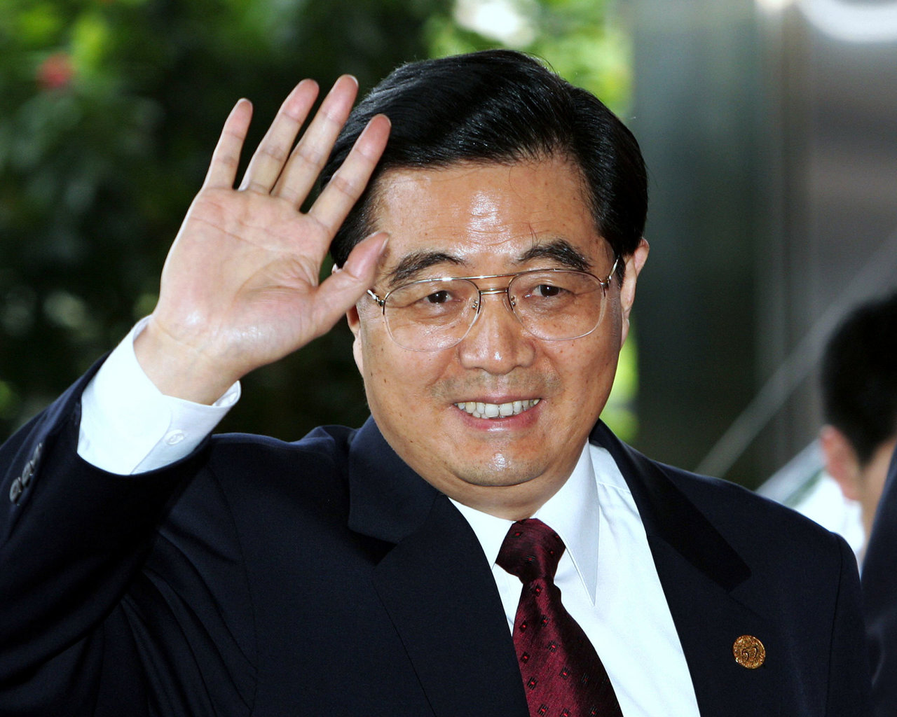 Buvęs Kinijos vadovas Hu Jintao paliko partijos suvažiavimą, nes „nesijautė gerai“