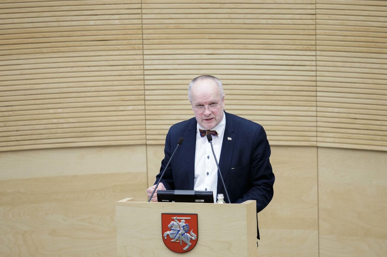 Juozas Olekas turės daugiau pavaduotojų, Seimo vicepirmininkų skaičius padidintas iki a&scaron;tuonių