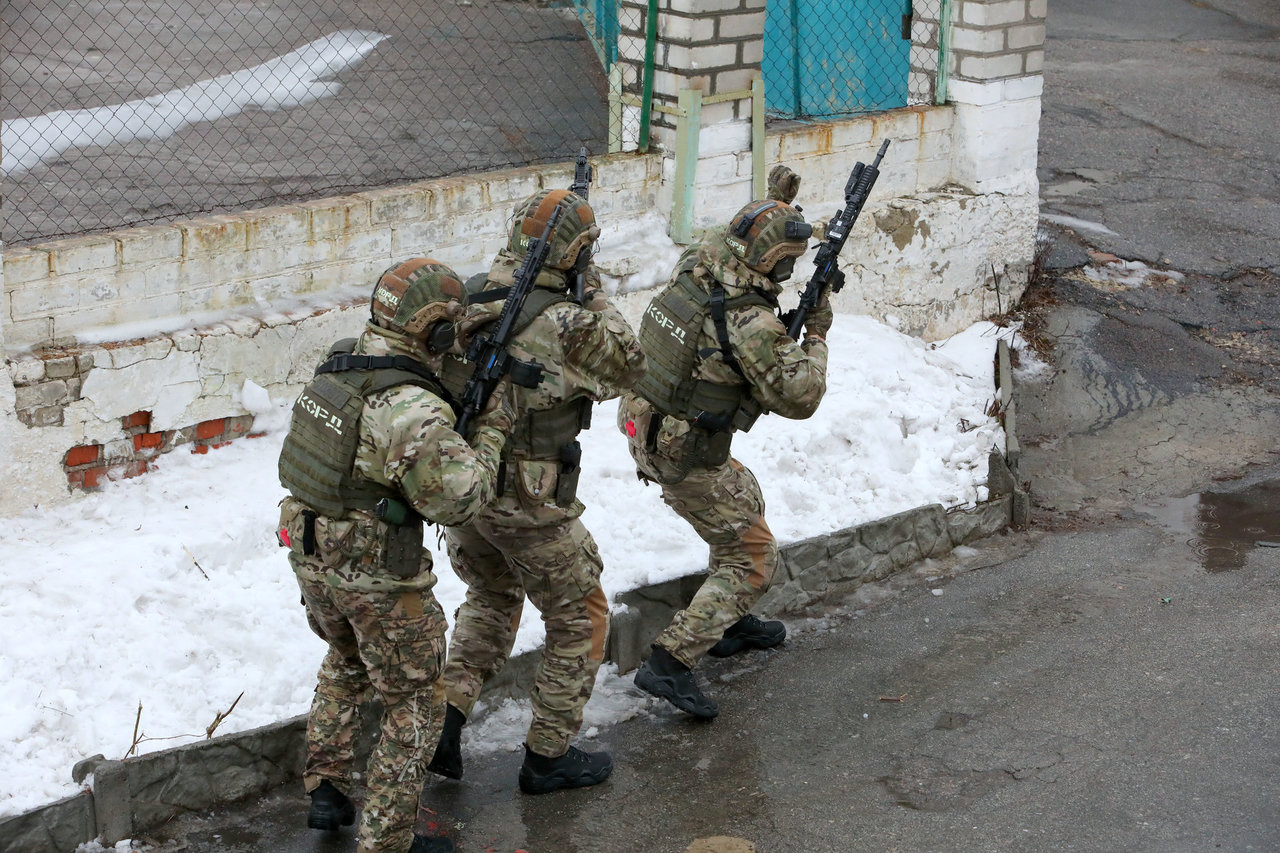 Rytų Ukrainoje sprogus minai žuvo trys ukrainiečių kariai