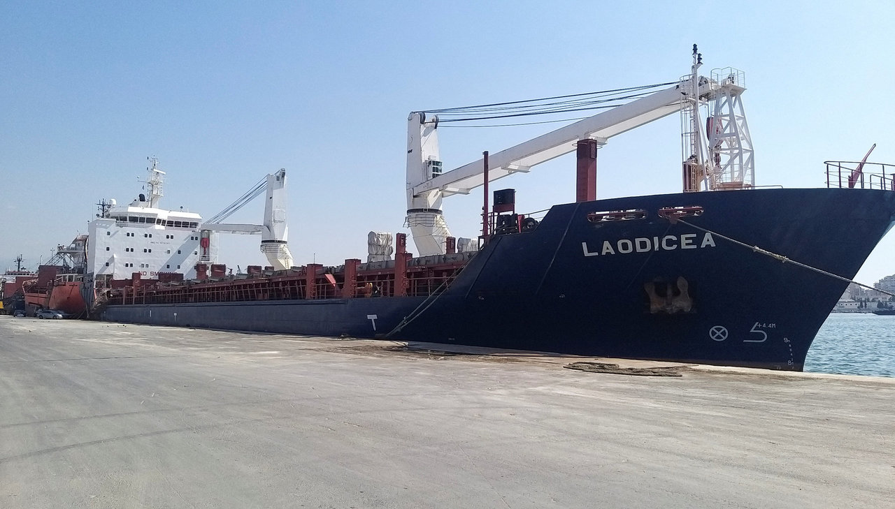 Libanas paleido laivą, kaltintą gabenant iš Ukrainos pavogtus grūdus