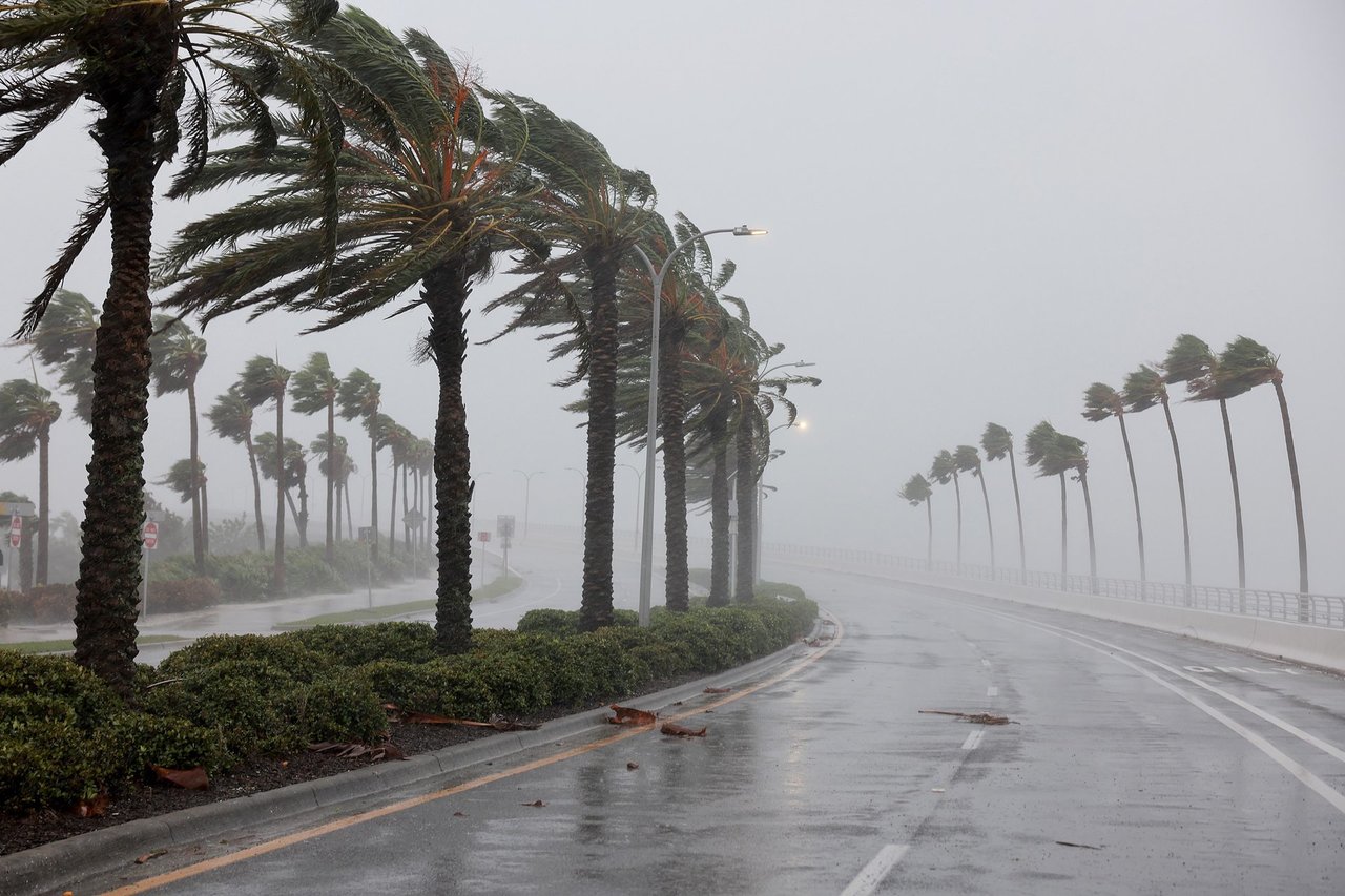 Floridoje katastrofiška jėga siaučia uraganas: „Apie jį kalbėsime daugelį metų“