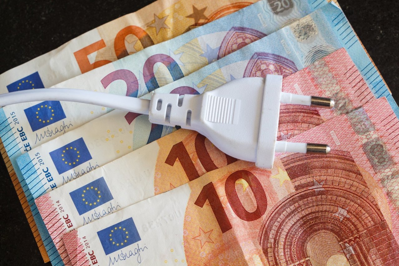 Juozas Olekas ir Alfonsas Brazas: Ar ES šalys ras kompromisą elektros kainų klausimu?