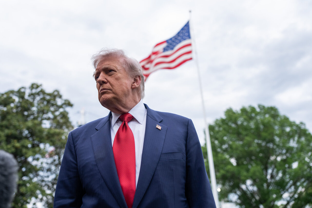 Donaldui Trumpui laukiant Teherano atsakymo, Irano revoliucinė gvardija grasina objektams regione
