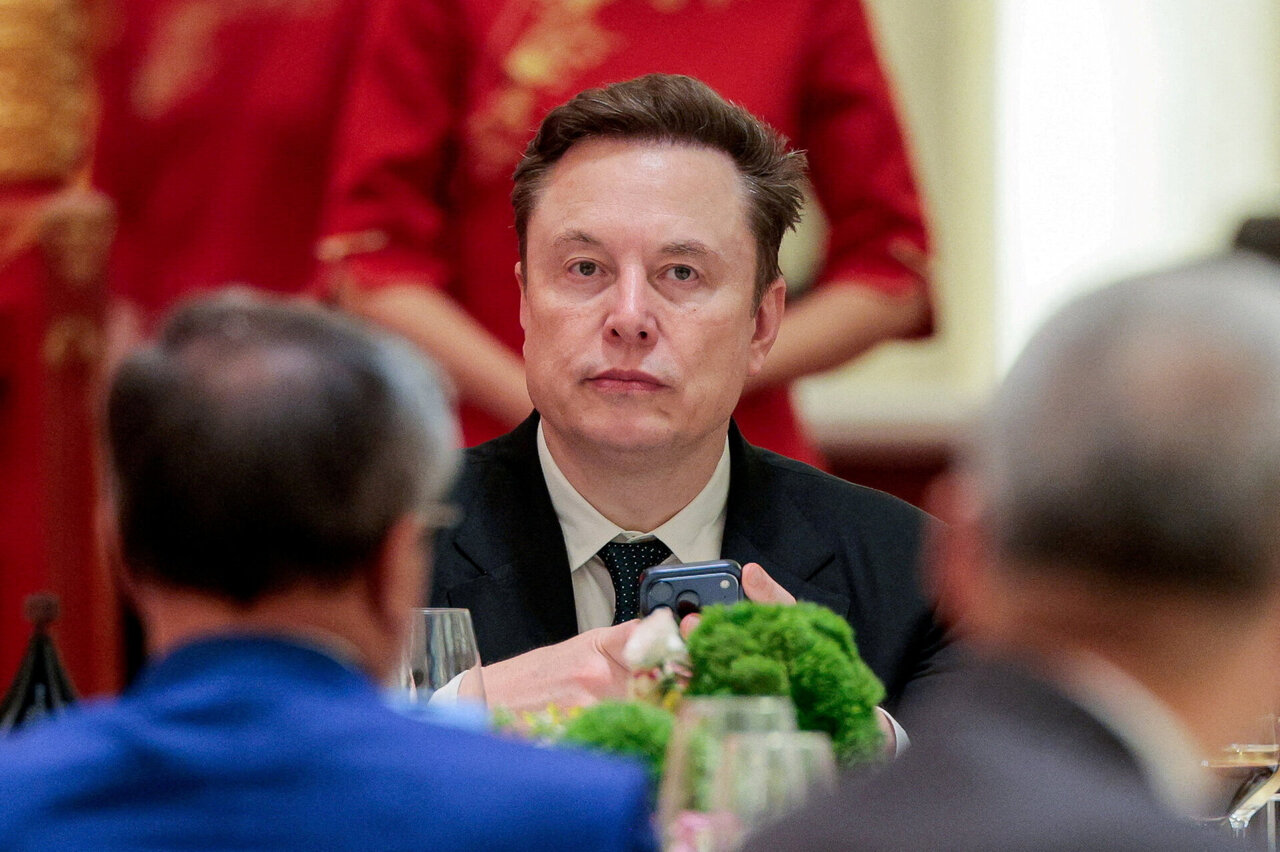 Elono Musko „SpaceX“ pristatė planus: vienu žingsniu sieks pritraukti milijardus