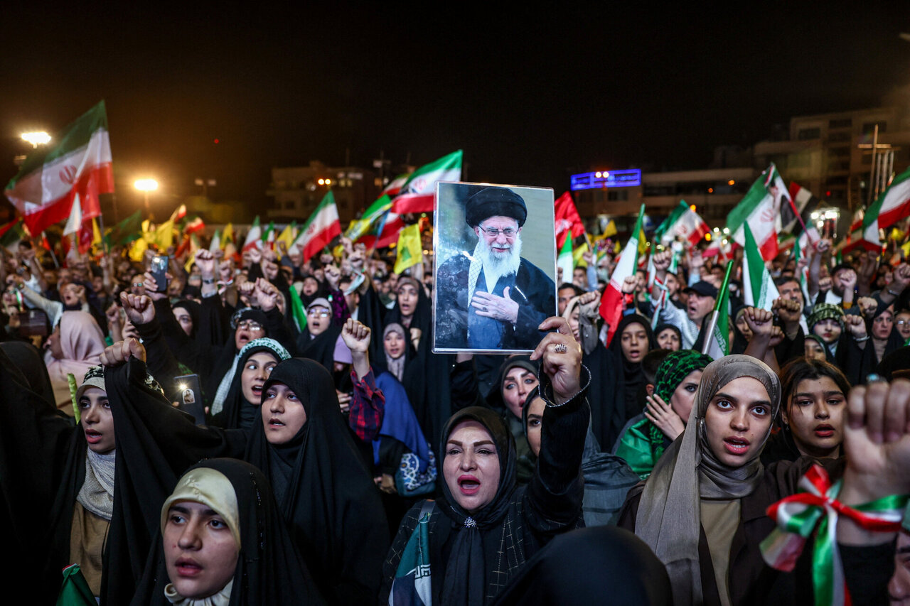 Irano televizija: ruo&scaron;iamasi didžiulėms nužudyto lyderio Ali Khamenei laidotuvėms
