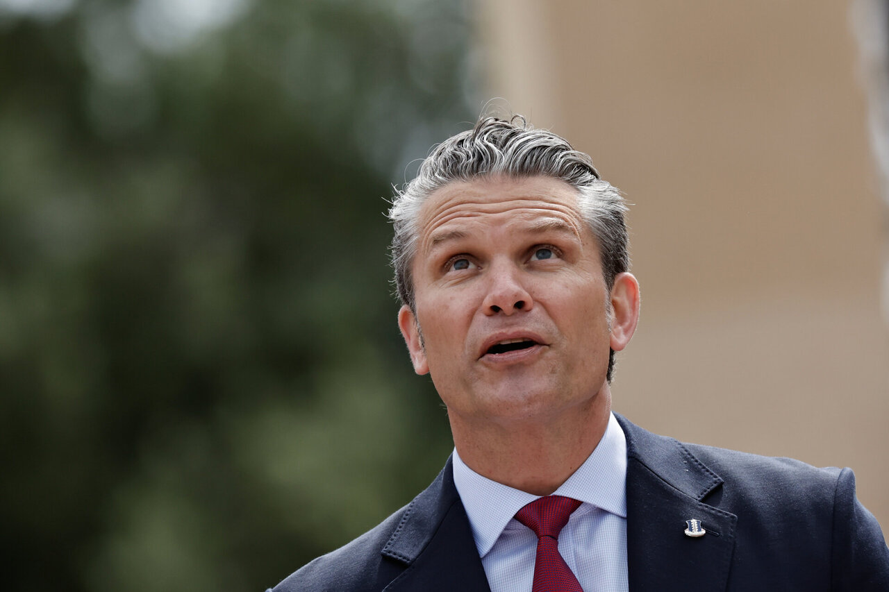 Per nusileidimų Normandijoje metines Pete'as Hegsethas ragina Europą atremti šių dienų invaziją