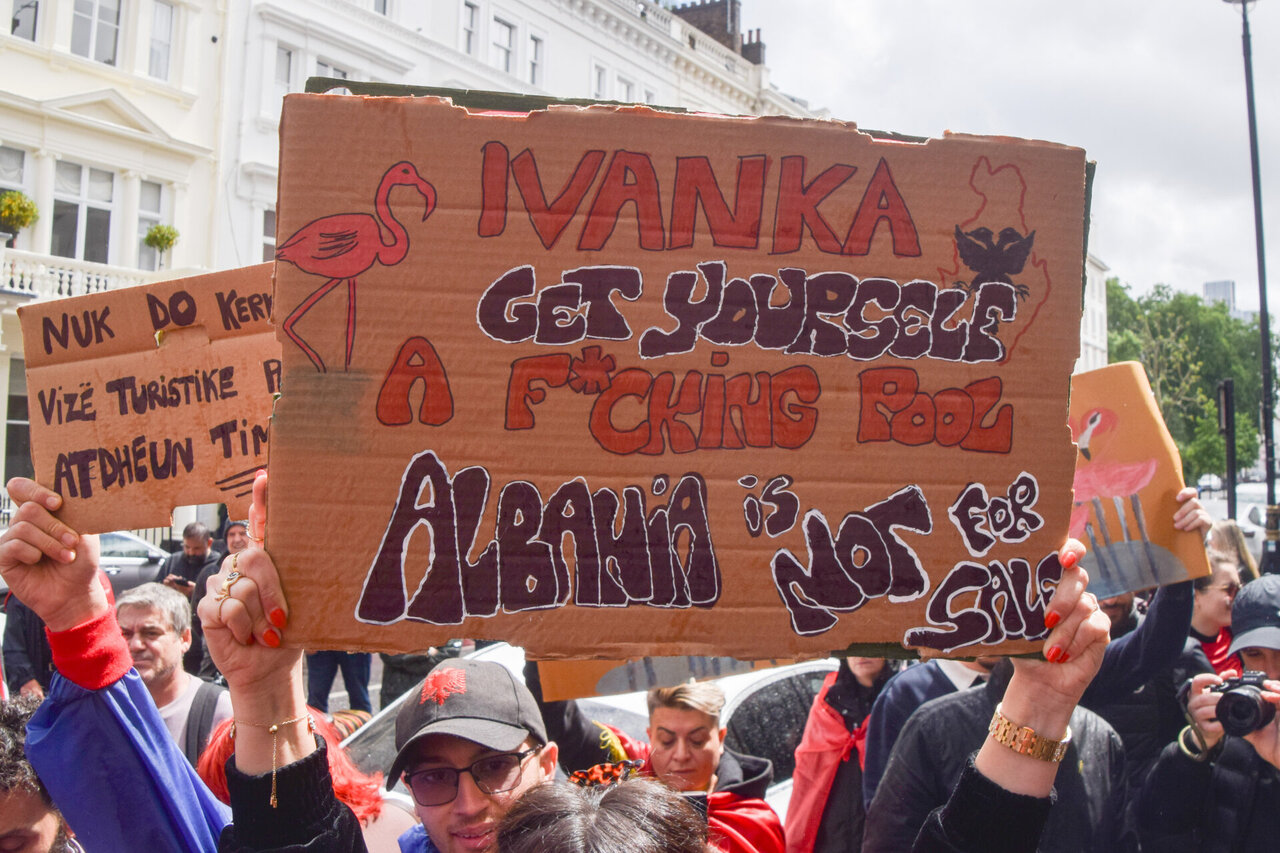 Dėl su Donaldu Trumpu susijusio statybų projekto albanai stiprina protestus