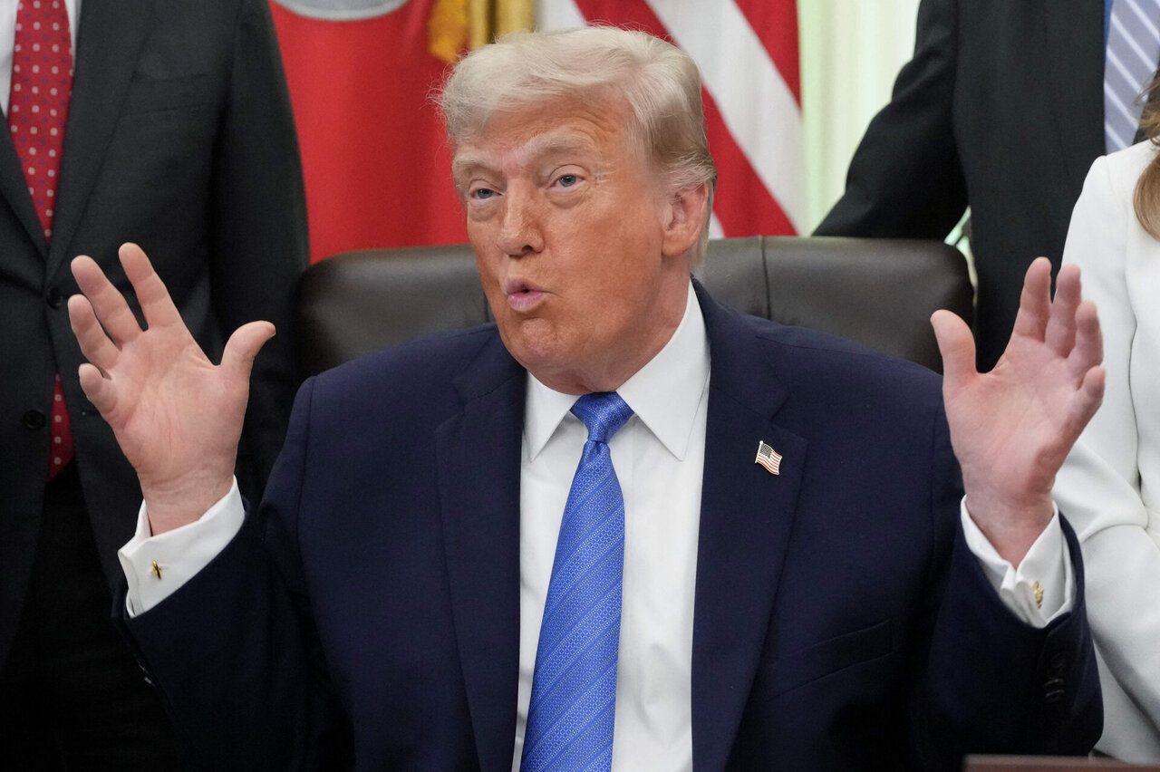 Donaldas Trumpas grasina atnaujinti atakas prieš Iraną, kuris „mus laiko kvailiais“