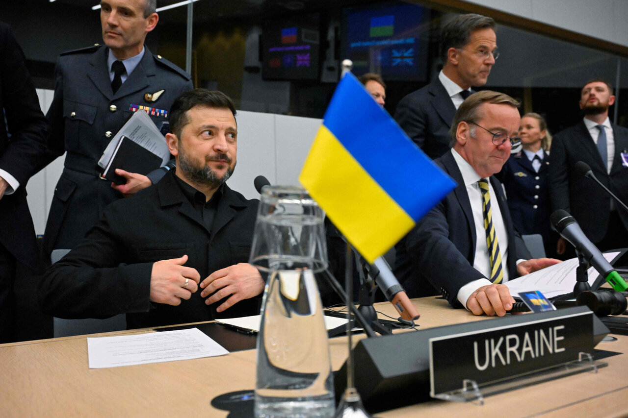 Volodymyras Zelenskis ragina Europą paspartinti JAV ginklų pirkimą