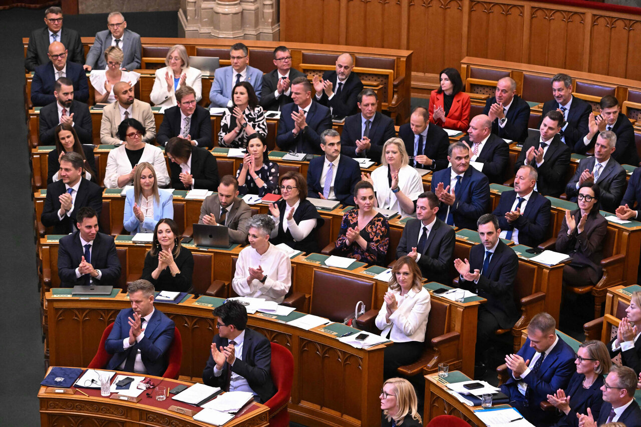 Vengrijos parlamentas patvirtino kovos su korupcija priemones