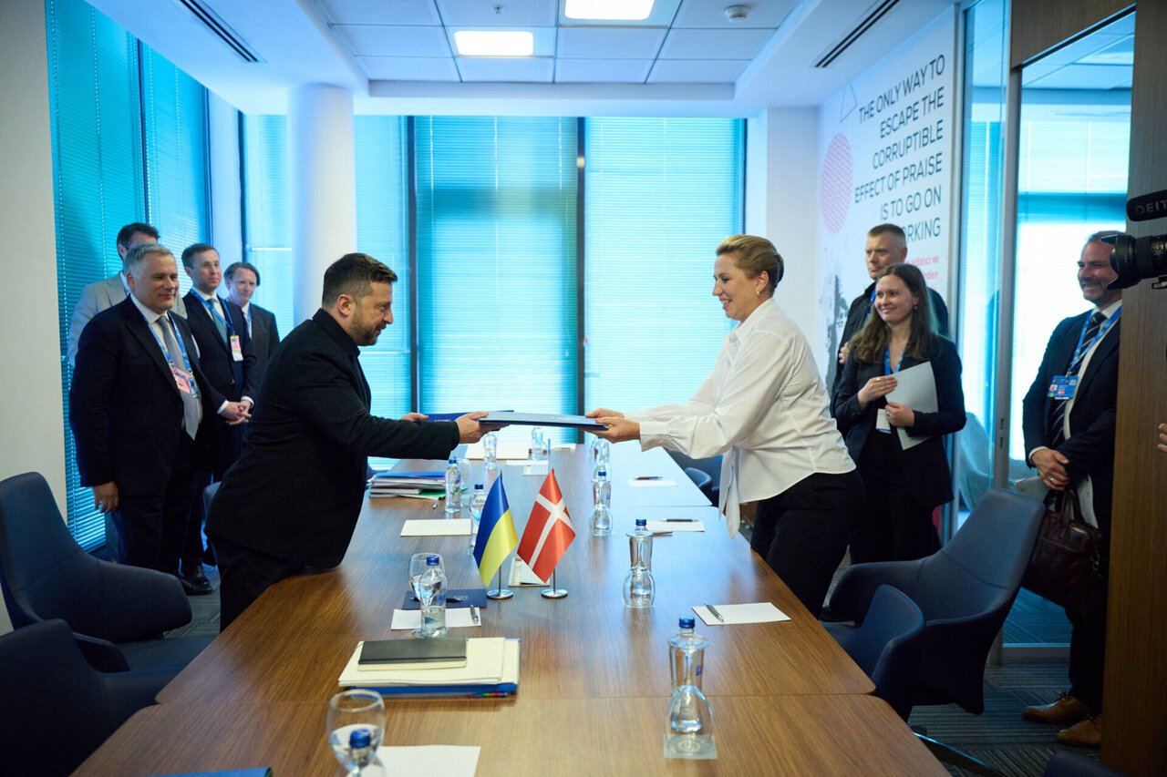 Ukraina pasira&scaron;ė susitarimus dėl dronų su dar trimis &scaron;alimis