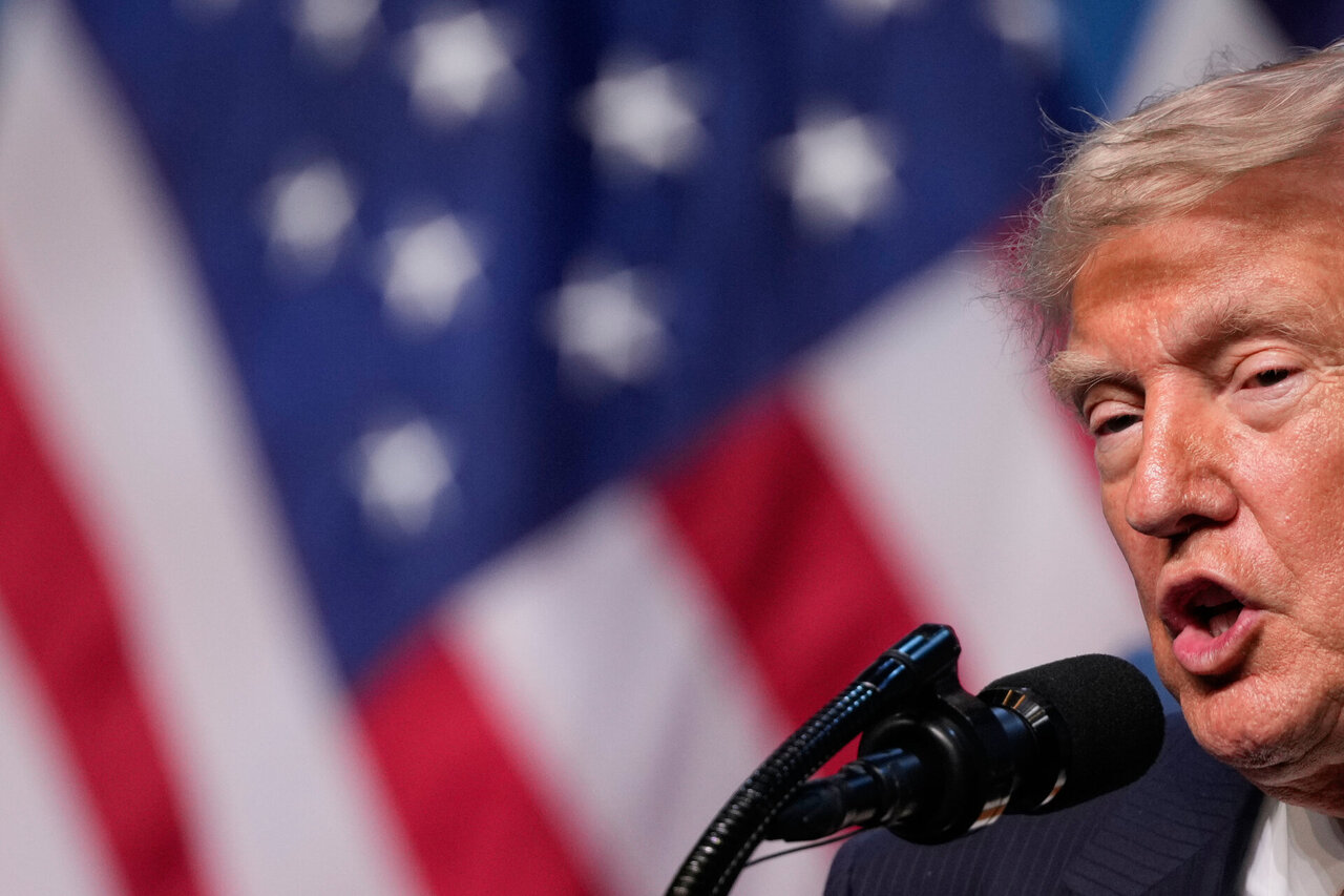 Trumpas: naktį vėl kilęs karinis konfliktas su Iranu turėtų labai greitai baigtis