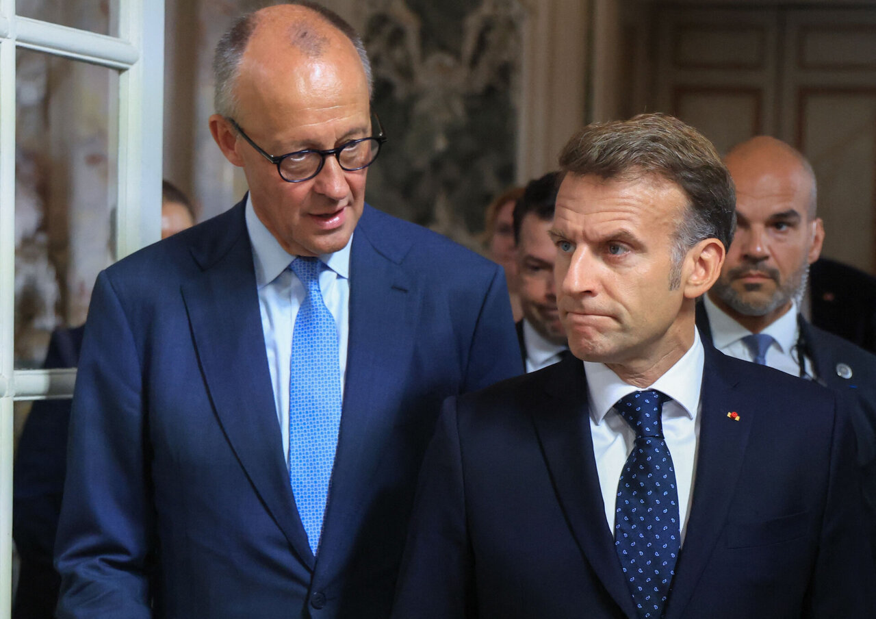 Vokietija ir Prancūzija rengia svarbias derybas dėl gynybos po žlugusio naikintuvų projekto
