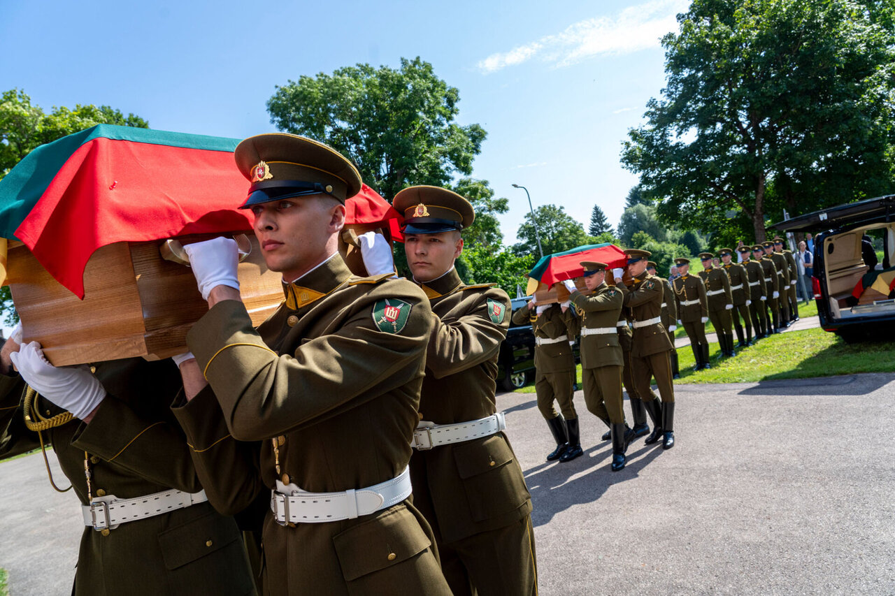 Rokiškio rajone palaidoti 15 sovietų nužudytų partizanų ir jų artimųjų palaikai