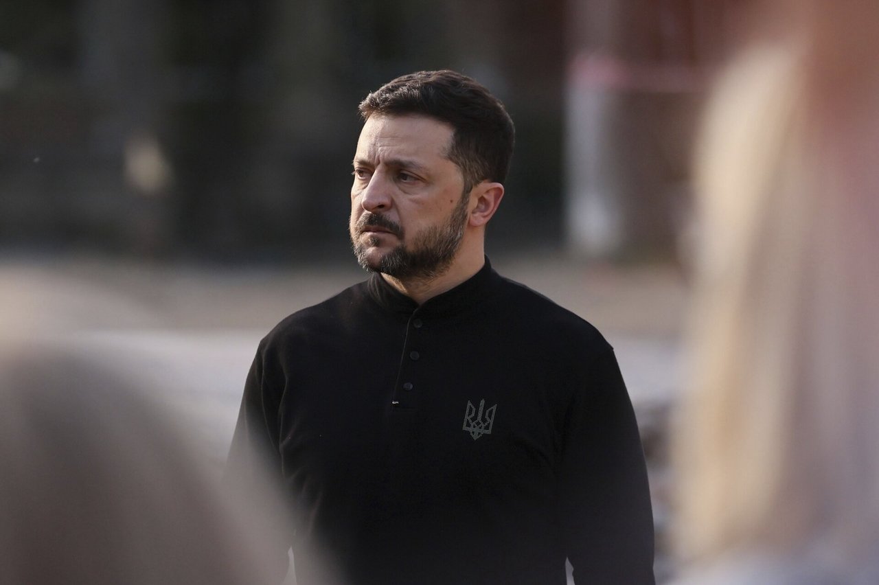 V. Zelenskis teigia, kad Ukrainos pajėgos vis dar kovoja Kursko srityje