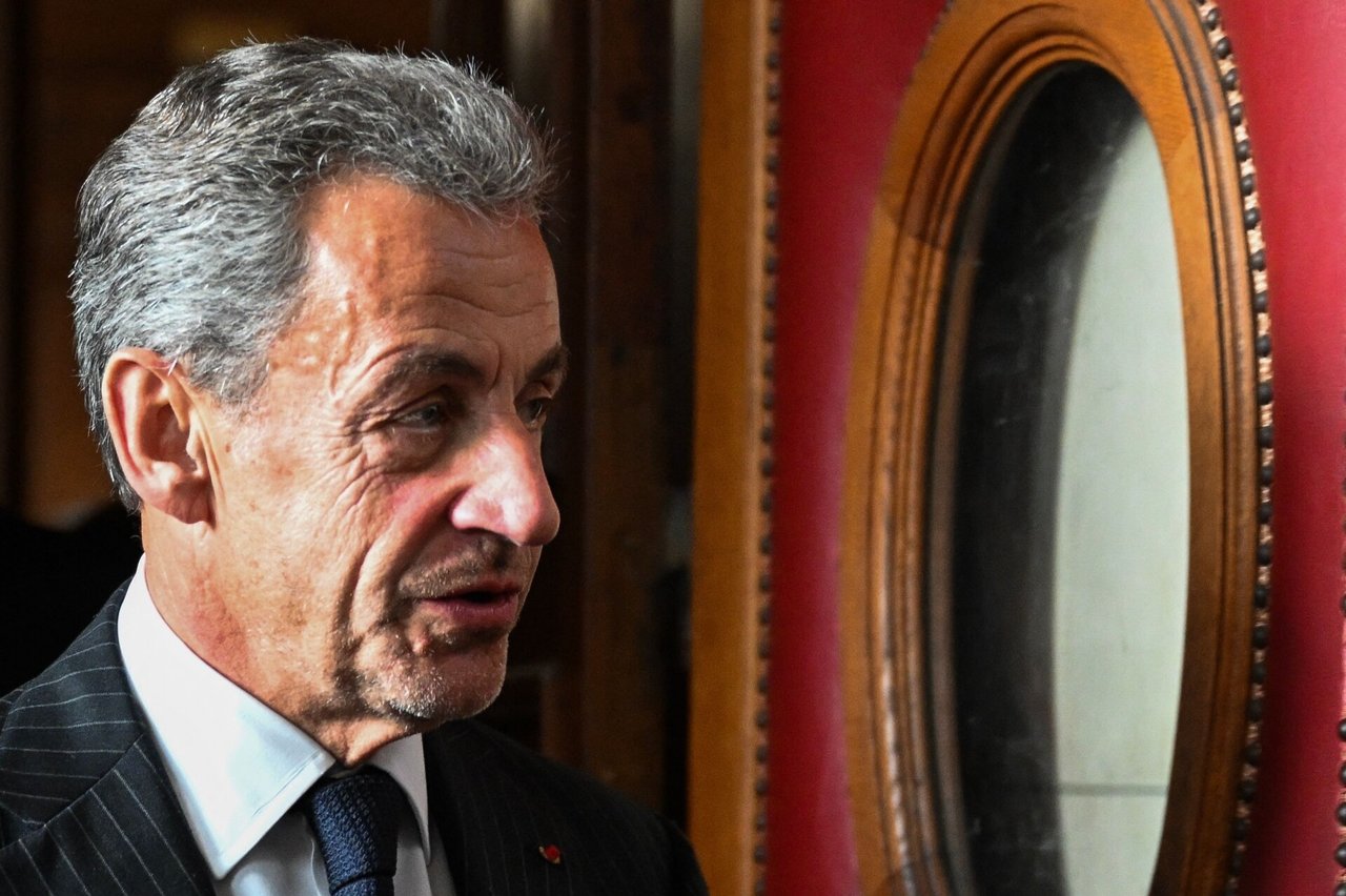 Prancūzijos apeliacinis teismas sutrumpino N. Sarkozy skirtą kalėjimo bausmę
