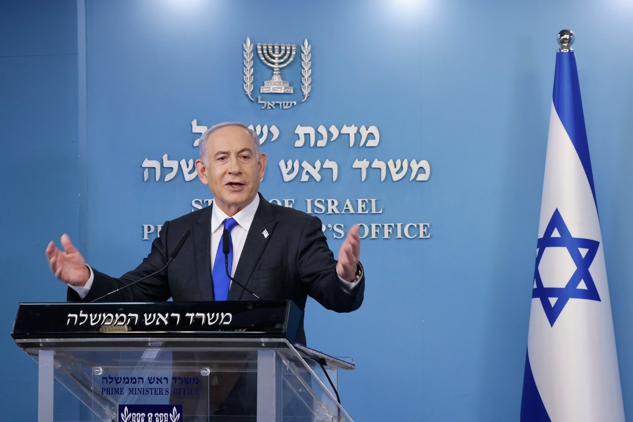 B. Netanyahu pritarė naujam derybų dėl ugnies nutraukimo Gazos Ruože raundui