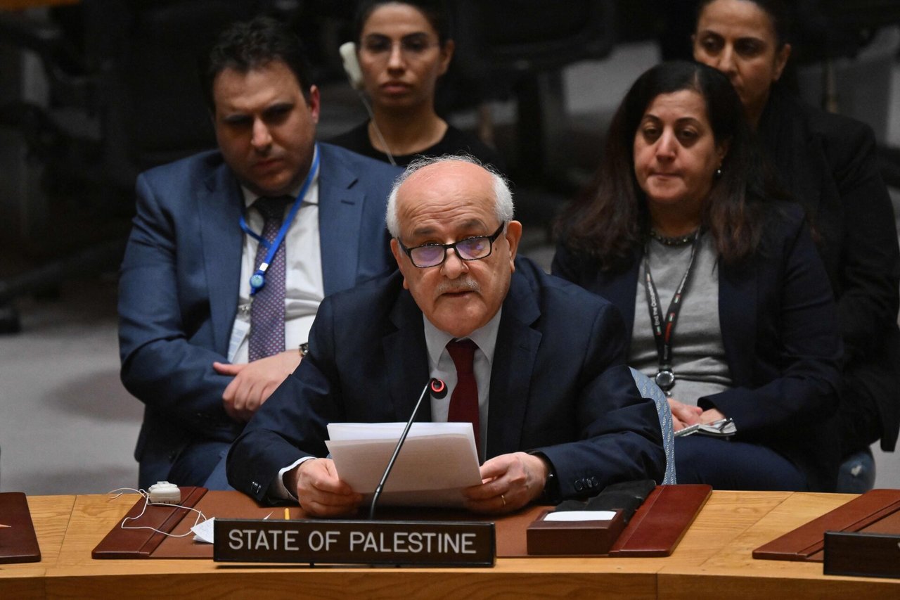 Palestiniečiai vėl siekia visateisės narystės JT, nepaisant galimo JAV veto