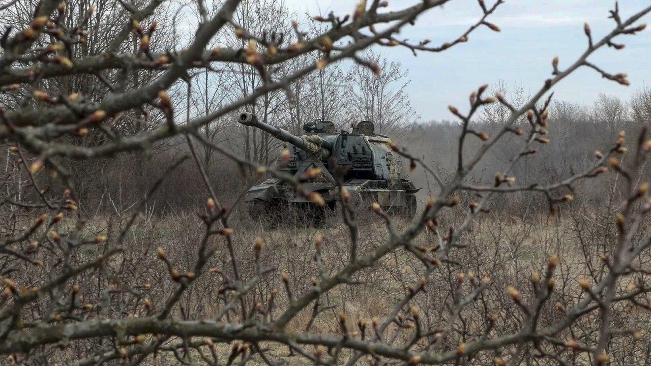 Rusija teigia užėmusi Ukrainos kaimą netoli Avdijivkos