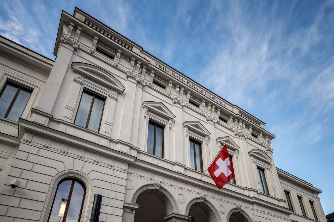Šveicarija nepritaria prisijungimui prie darbo grupės Rusijos oligarchų pinigams susekti