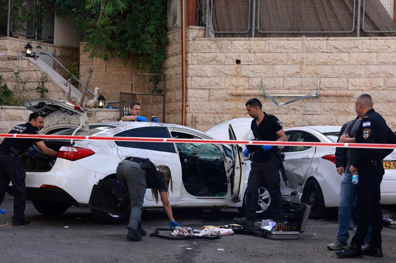 Izraelyje per taranavimo automobiliu išpuolį buvo sužeisti du civiliai, skelbia policija 