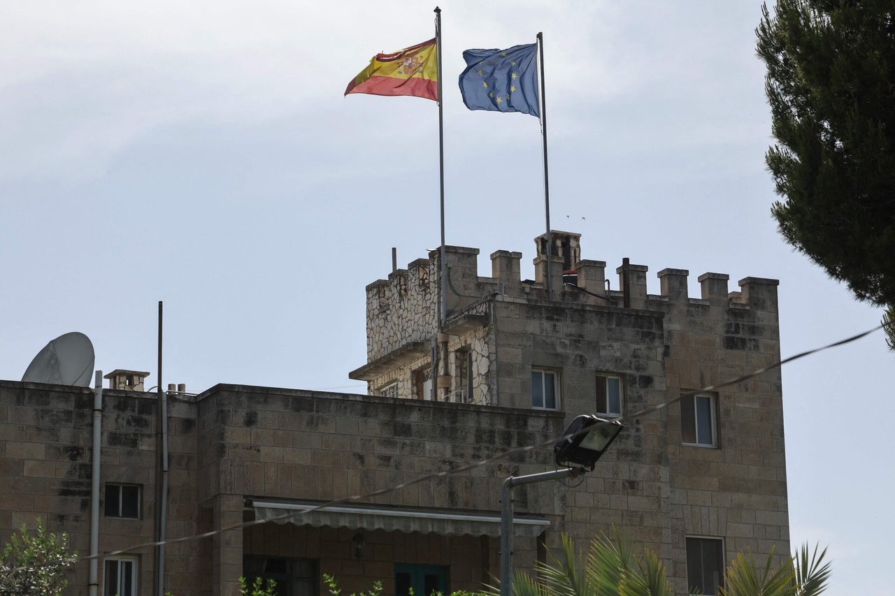 Izraelis nurodė Ispanijos konsulatui nuo birželio nebeteikti paslaugų palestiniečiams