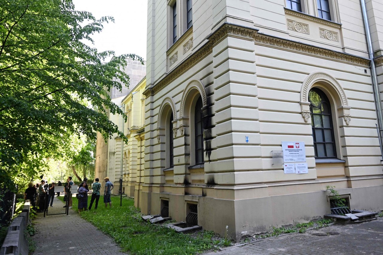 Lenkijoje įvykdytas išpuolis prieš vieną iš sostinės sinagogų