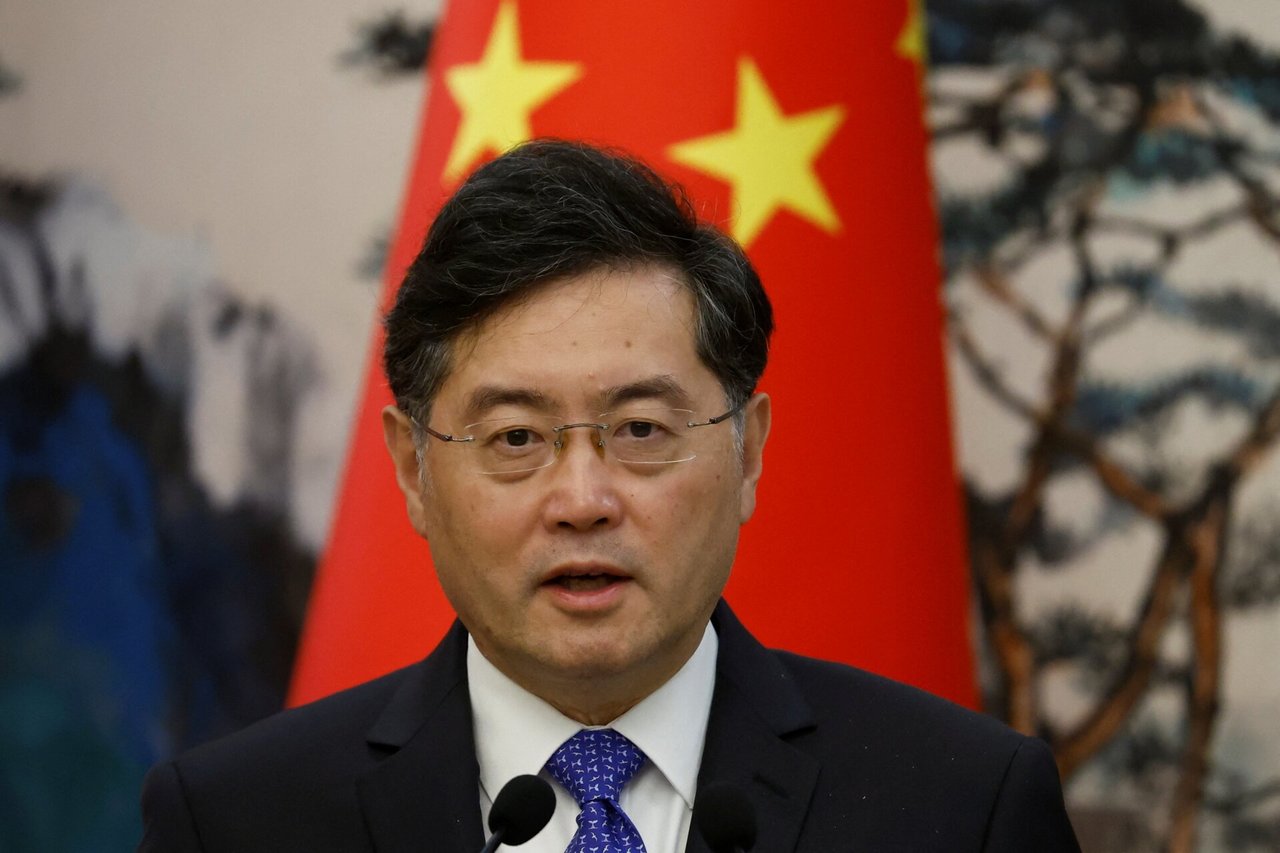 Buvęs Kinijos užsienio reikalų ministras oficialiai pašalintas iš partijos Centro komiteto