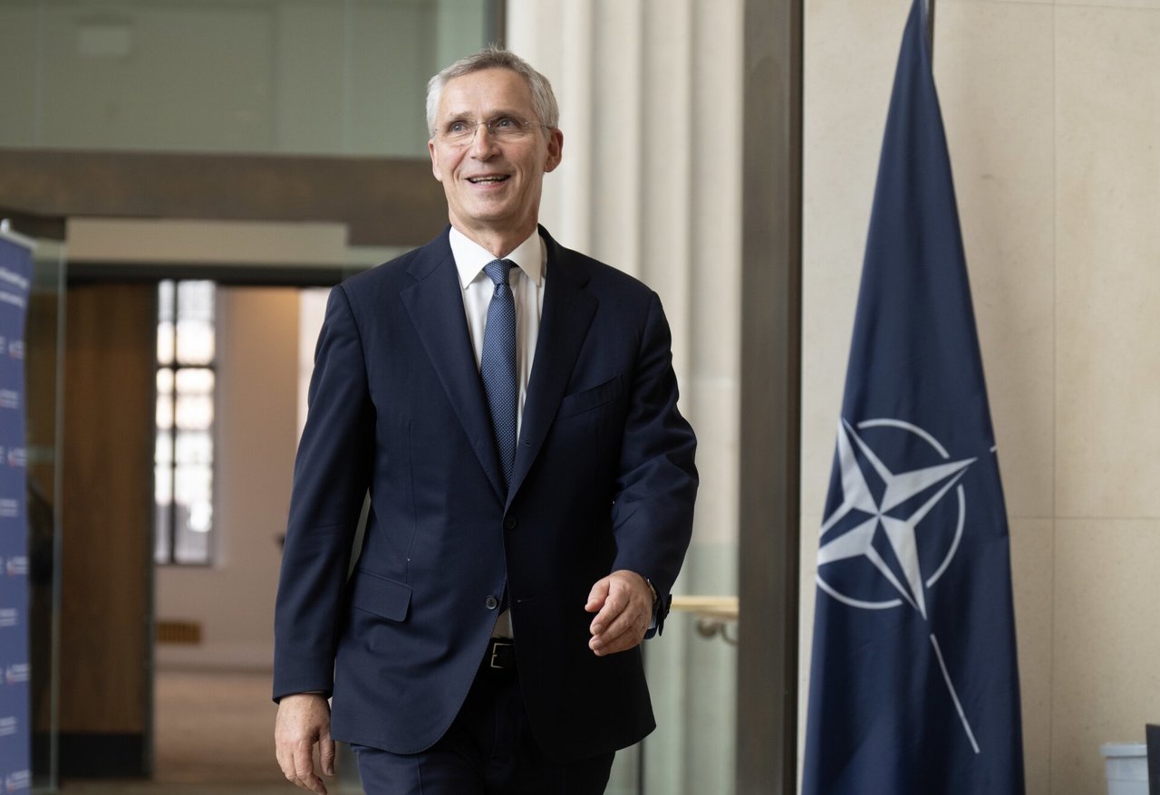 NATO vadovas tikisi, kad JAV išliks tvirtos sąjungininkės, nepaisant rinkimų rezultatų