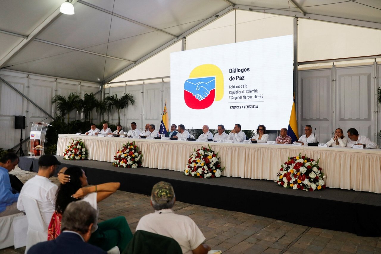 Kolumbijos sukilėlių grupuotė po derybų su vyriausybe sutinka nutraukti ugnį