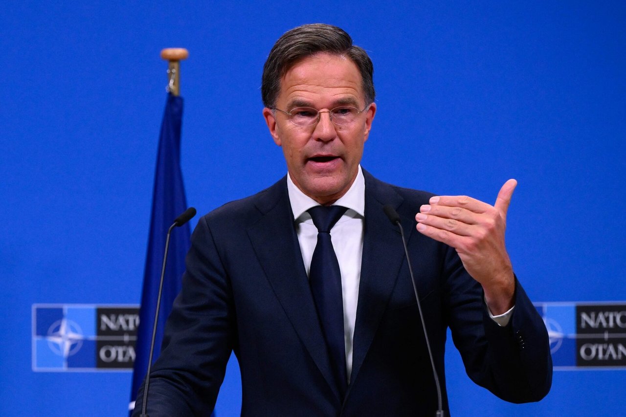 М. Rutte: Kremlius turi suprasti, jog NATO parama Ukrainai nesusvyruos