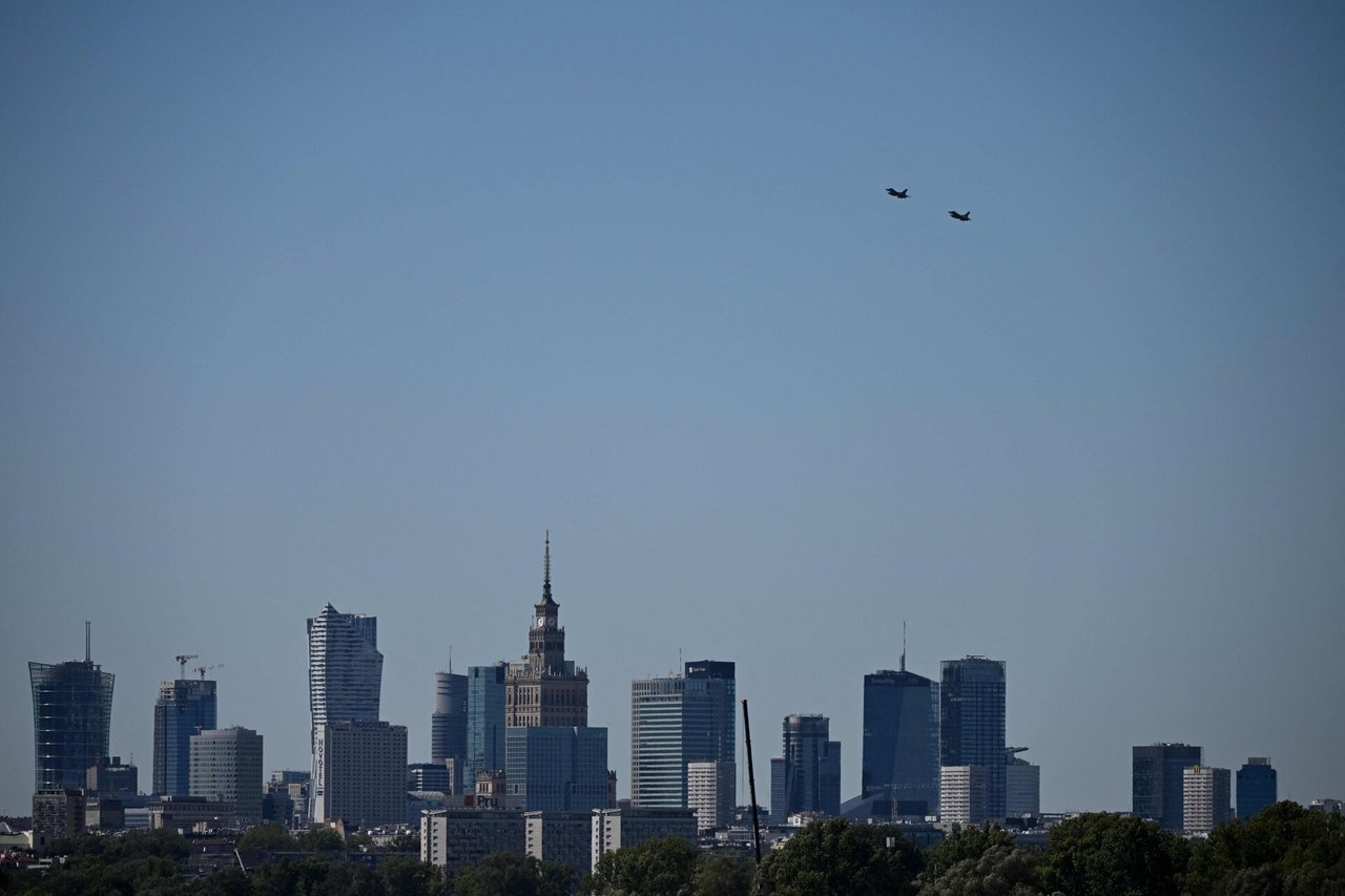 Rusijai apšaudžius Ukrainą, Lenkijoje pakelta aviacija