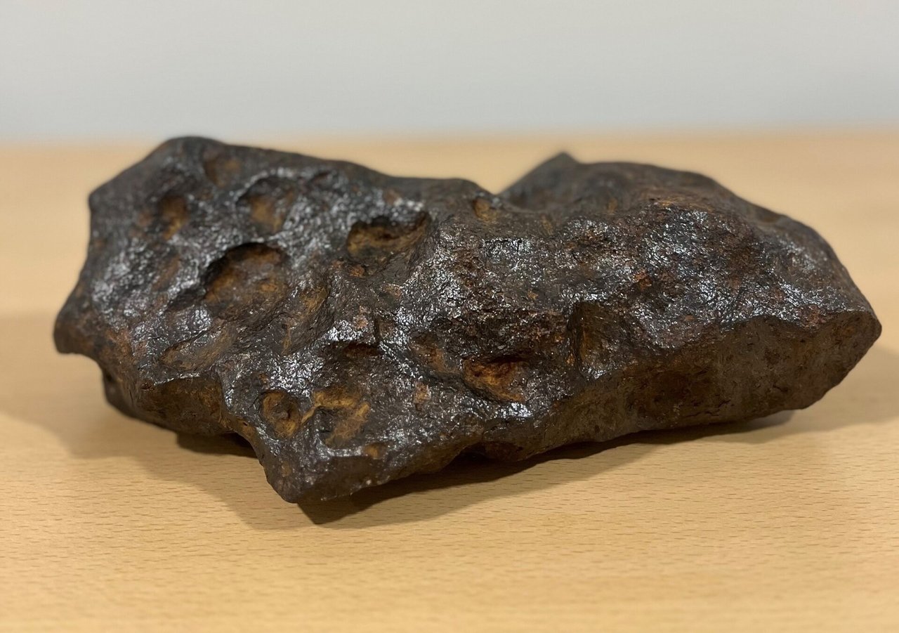 Laboratoriniai tyrimai patvirtino: muitinės pareigūnai Kaune sulaikė meteoritą