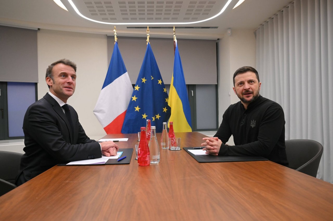 V. Zelenskis su E. Macronu aptarė Vakarų karinių kontingentų dislokavimo Ukrainoje idėją