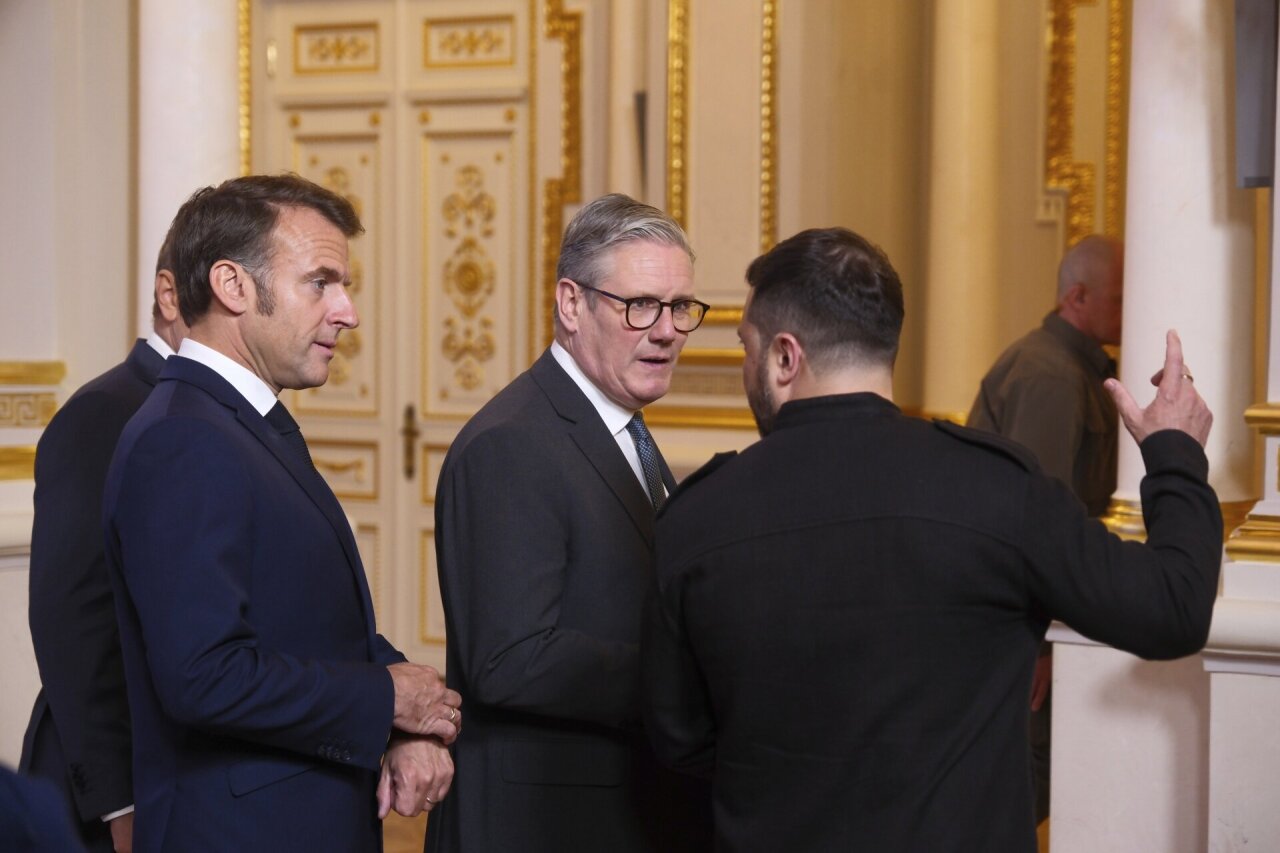 Zelenskis Londone susitiks su Merzu, Macronu ir Starmeriu: žiniasklaida atskleidė priežastį