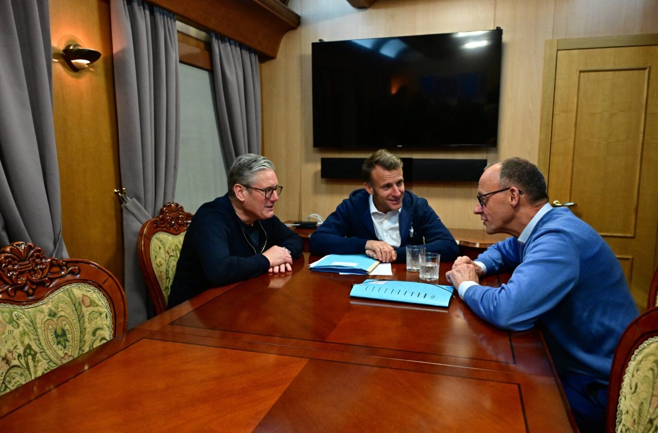 „Akivaizdžios melagystės“: Prancūzija atmeta melagienas apie Emmanuelį Macroną, kaltina Rusiją