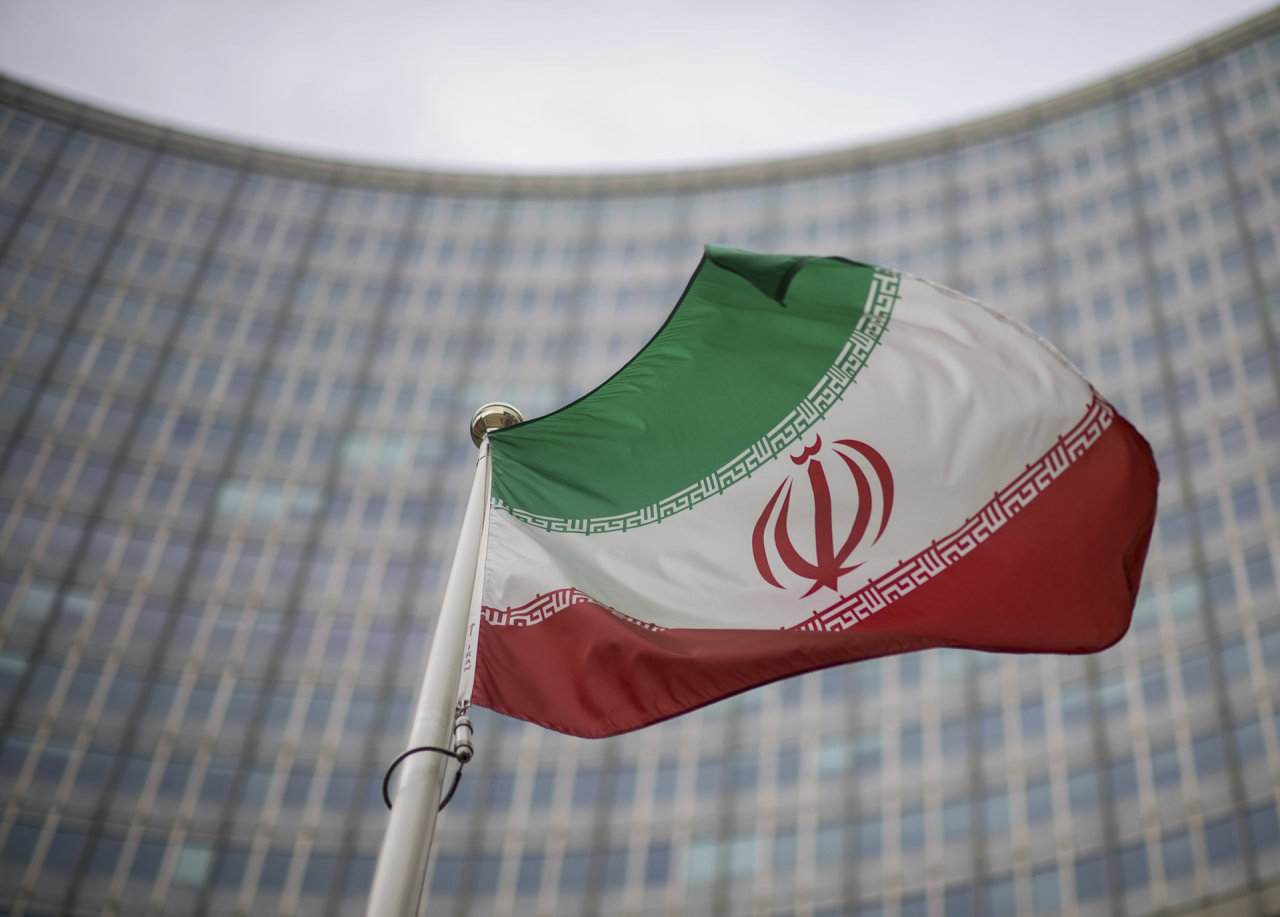Iranas skelbia pasiekęs rekordinį urano sodrinimo pajėgumų lygį