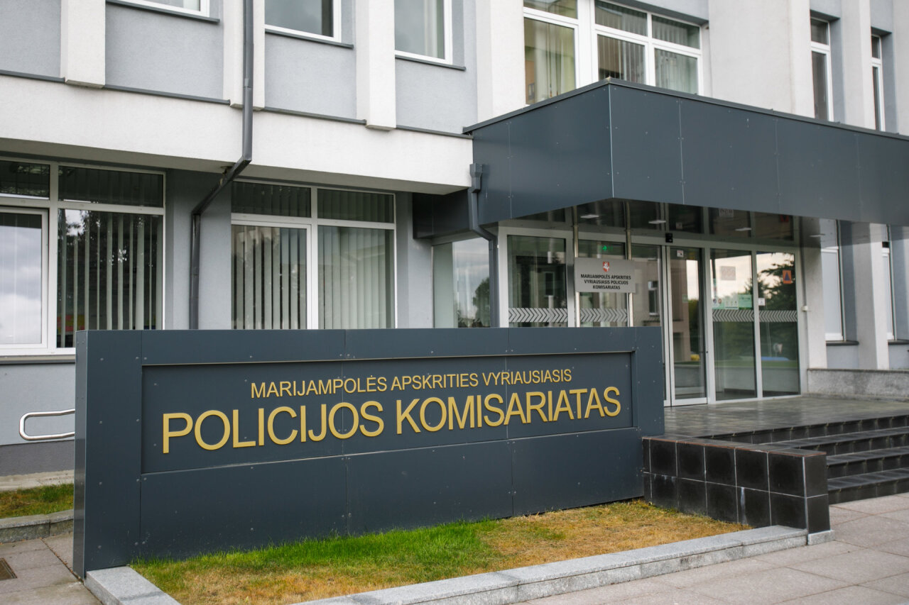 Policijos komisariate sulaikytasis pasipriešino pareigūnui