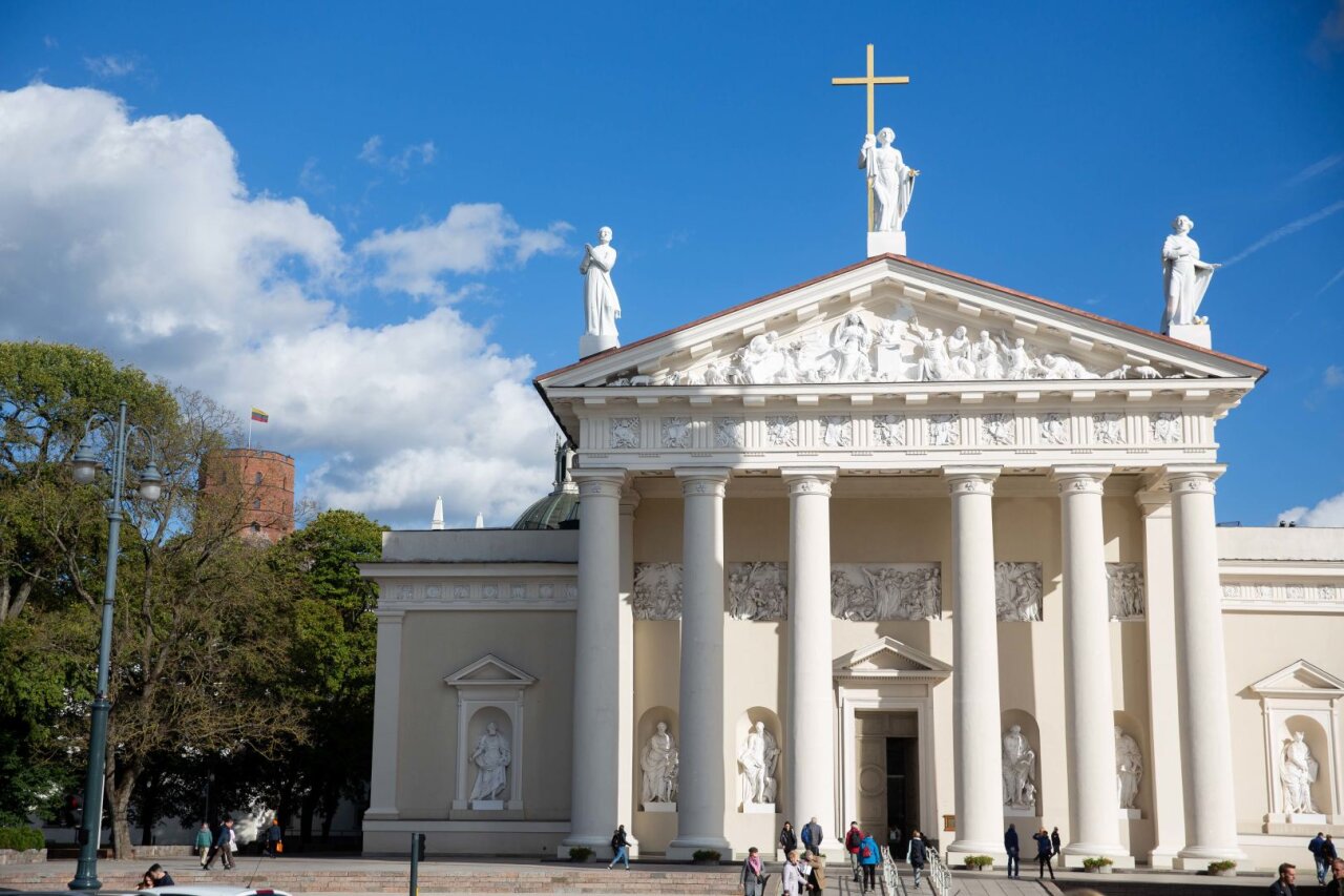Vilniaus katedroje planuojamas valdovų panteonas, Prahoje – Butauto atminimo lenta, palaikų tyrimai