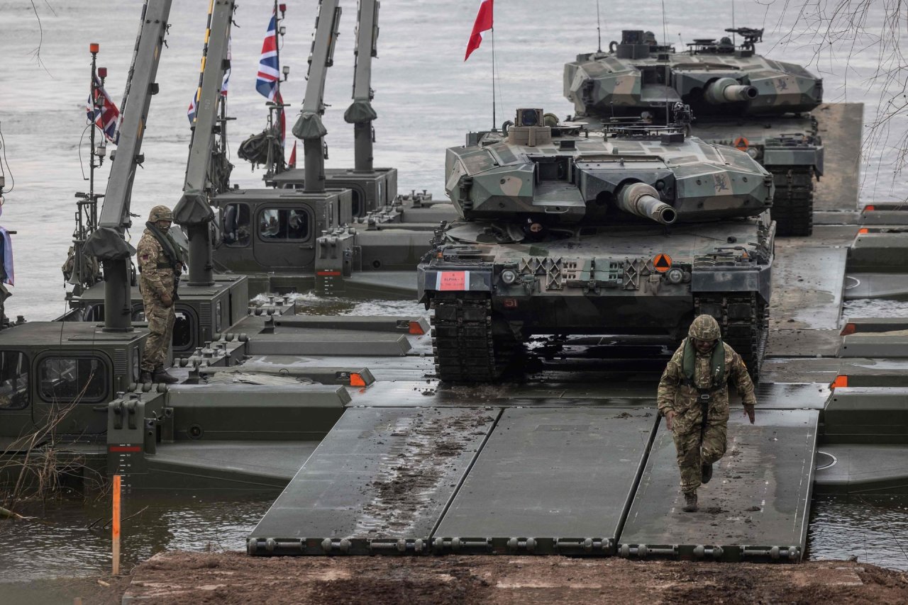 „The Times“: NATO nebeturi laiko toliau nuolaidžiauti Rusijai
