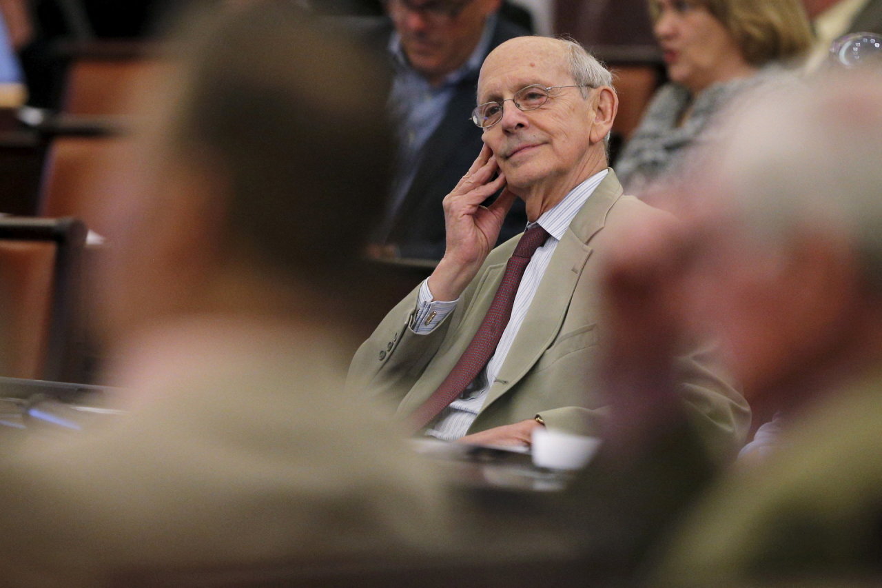 JAV žiniasklaida: liberalių pažiūrų AT teisėjas S.Breyeris ketina trauktis iš pareigų